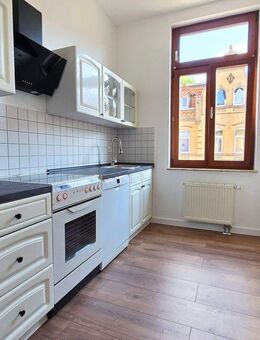 Frisch renoviert! 1-Zimmer-Wohnung mit Einbauküche - Köthen (Anhalt)