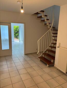 Schönes 4 Zi Reihenendhaus mit EBK in Lilienthal - Lilienthal