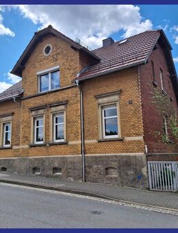 Ein-bis Zweifamilienhaus in guter Lage - Hermsdorf