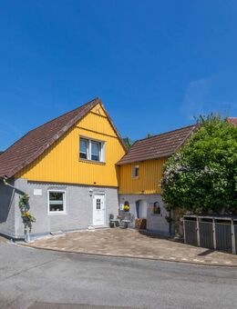 CHARMANTES KLEINES HAUS MIT EVTL. AUSBAURESERVE IM DACHGESCHOSS (KEIN GARTEN UND KEINE HEIZUNG) - Büren