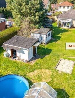 IMMOBERLIN.DE - Attraktiver Bungalow mit Wintergarten & Garage in ländlicher Lage vor den Toren Berlins - Ahrensfelde