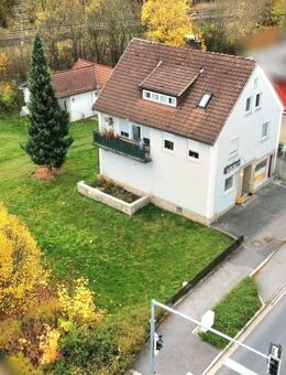 Charmantes Wohn- und Geschäftshaus mit großem Grundstück in Stockheim. - Stockheim (Regierungsbezirk Oberfranken)