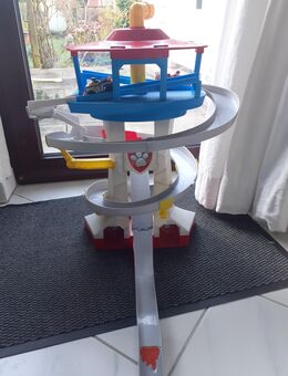 Spin Master Paw Patrol True Metal Adventure Bay Playset - Hamburg