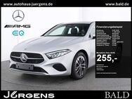 Mercedes A 180, Progressive MBUX Winter 17, Jahr 2023 - Plettenberg