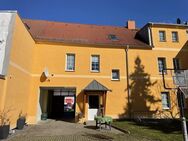 Top gepflegtes Drei-Familienhaus mit 3 Stellplätzen in zentraler Lage von Delitzsch - Delitzsch