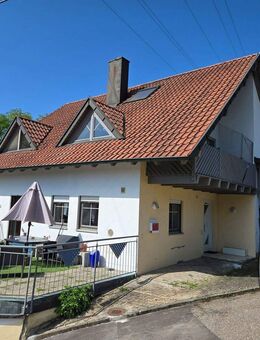 Wohnhaus mit Einliegerwohnung, Dachterrasse und Burgblick - Dischingen/Katzenstein - Dischingen
