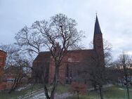 Blick auf den Dom und großer Balkon zum Hof - Stendal (Hansestadt)