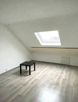Schwetzingerstadt: Leere 1-Zimmer-Wohnung mit Potenzial - provionsfrei - Mannheim