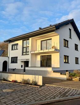 Erstbezug nach Sanierung: 2-Zi-Whg mit Küche, Balkon, Photovoltaik- & Klimaanlage, 2xStellplätze - Rheinmünster