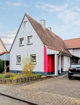 Einfamilienhaus mit großem Garten und Pool in Herxheim - Herxheim (Landau)
