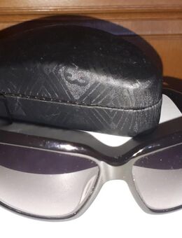 Escada Sonnenbrille in schwarz - Erding