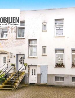 TT bietet an: Große und sehr attraktive 4-Zimmer-Atriumwohnung mit Balkon im 1. Obergeschoss! - Wilhelmshaven