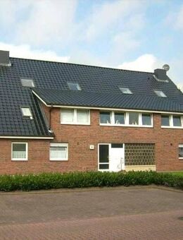 Charmante Dachgeschosswohnung mit Garage in ruhiger Wohnlage von Drochtersen - Drochtersen