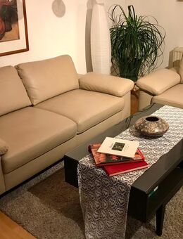 Zwei hochwertige Ledersofas - Echtleder, top gepflegt NP € 2.790 - Hamdorf