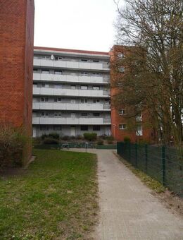 Nimm mich! Ansprechende 2-Zimmer-Wohnung - Lüneburg