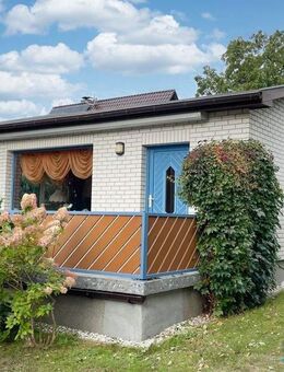 Mit Blick auf den See! Gepflegter Bungalow mit zwei Bootsschuppen in Plau - Plau (See)