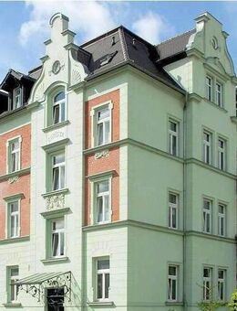 Villa Christa * 3-Zimmer-Dachwohnung mit separater Essküche & Badewanne - Löbau