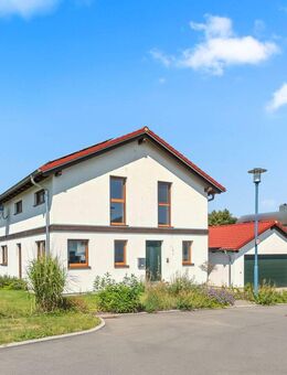 Wohnen mit Weitblick! Stilvolles Einfamilienhaus mit Blick ins Grüne - Schwendi