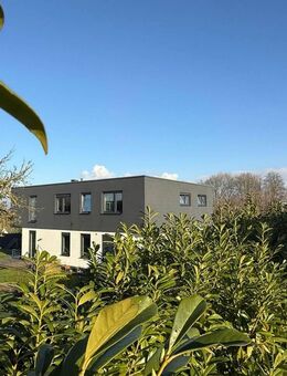 Exklusives Einfamilienhaus im Bauhaus-Villenstil mit traumhafter Aussicht auf das Wiehengebirge - Bad Oeynhausen