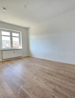 Mit uns Sparen! Hier wartet Ihre neue Wohnung mit Einbauküche - Chemnitz