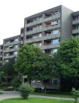 Wir renovieren für Sie ! gosszügige 3-Zimmer-Wohnung mit Balkon in MG-Schmölderpark - Mönchengladbach