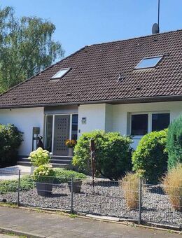 Freistehendes Einfamilienhaus mit Einliegerwohnung (vermietet) - Ratingen