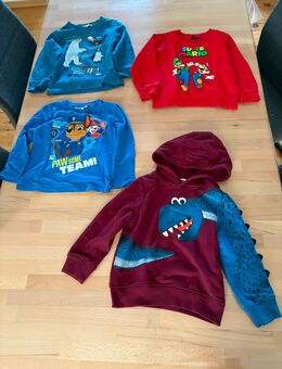 4 Jungen Pullover verschiedener Marken, Größe 104 - Wadgassen