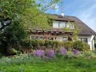 Gepflegtes Zweifamilienhaus mit schönem Garten ... - Tuchenbach