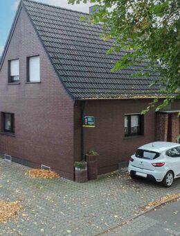 Doppelhaushälfte in Moers-Hochstraß Schöne Lage! Schöner Preis! - Moers
