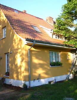 Freist. Doppelhaus, 1 DHH kompl. saniert, inkl. Einrichtung, 2500 m² Grund, provisionsfrei - Plattenburg