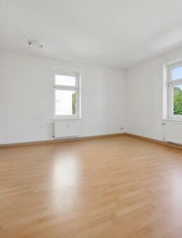 +Romantische Altbauwohnung (3 Zi. & 67 m2) beendet Ihre Wohnungssuche - egal ob Paare o. Familien!+ - Sebnitz