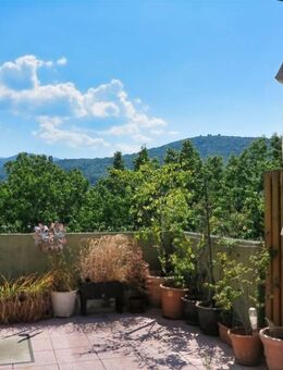 Angenehmes Wohnen mit Dachterrasse, Wintergarten und Aufzug - Denzlingen