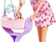 SIMBA Anziehpuppe Steffi Love, Hello Baby, mit wachsendem Bauch und Babybett