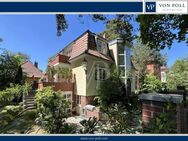 Bezugsfreies Zweifamilienhaus in zentraler Lage von Hermsdorf - Berlin