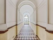 2-Zimmer-Altbauwohnung mit Balkon, Keller und Aufzug im Samariterviertel in Berlin - Berlin