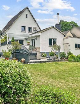 Traumhaftes Einfamilienhaus mit viel Flair und großem Garten in Zülpich - Zülpich