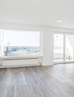 Sanierte 4-Zimmer-Wohnung mit grandiosem Fernblick in verkehrsgünstiger Lage - Bad Homburg (Höhe)