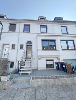 Gepflegtes Ein-Zweifamilienhaus in Bremen-Sebaldsbrück - Bremen