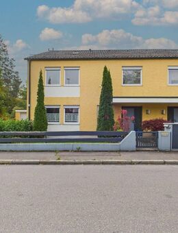 Attraktive Doppelhaushälfte mit großem Balkon, Garten und Terrasse in ruhiger Lage von Germering - Germering