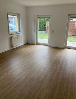 Entzückende 2 Zimmerwohnung mit kleiner Terrasse in Holzhausen zu verkaufen - Leipzig