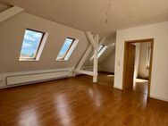 3-Zimmer-Dachgeschosswohnung mit viel Platz - Leipzig