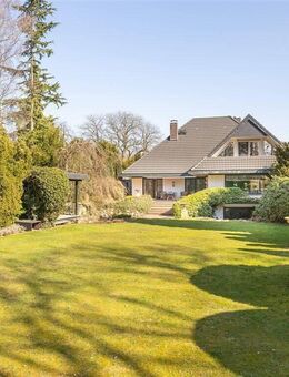 Ein besonderes Zuhause finden - herrschaftliche Villa auf parkähnlichem Grundstück - Moorrege