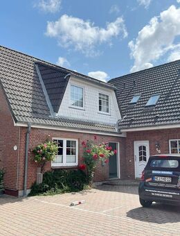 Büsum/ Zentrum: Großzügige 4-Zimmer Wohnung ideal für Familien in direkter Schulnähe - Büsum