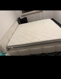 Bett fast unbenutzt - Sachsenheim