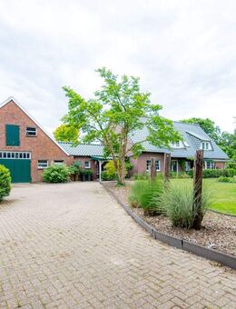 Freiheit. Ruhe. Natur pur. - Einfamilienhaus mit 29.000?m² Grund und Alleinlage - Westerstede