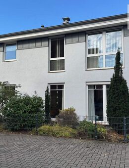 Kurze Wege nach Bremen: Gepflegte 3-Zimmer-Eigentumswohnung im Erdgeschoss - Stuhr