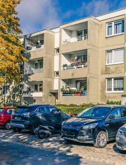 Charmante 3-Zimmer-Etagenwohnung in Braunschweig 74 m² auf der 2. Etage rechts - Braunschweig