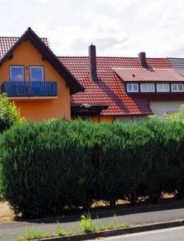 AUßERGEWÖHNLICHES EIN- BIS ZWEIFAMILIENHAUS IN RANDLAGE VON BAD STAFFELSTEIN SUCHT NEUEN EIGENTÜMER - Bad Staffelstein