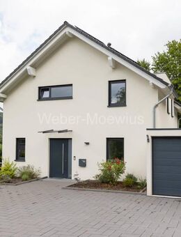 Modernes Einfamilienhaus (Bj. 2021, Klasse A) mit PVA + 2. Bauparzelle auf sep. Flurstück - Overath