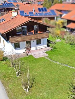 Einfamilienhaus in ruhiger und sonniger Siedlungslage von Übersee mit Blick in die Berge. - Übersee